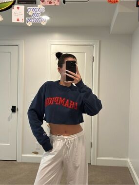 Champion Reverse Weave Navy Blue Cropped Crewneck Sweatshirt Red Logo XS